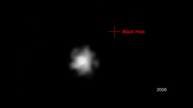 La nube polverosa G2 supera il buco nero supermassiccio al centro della Via Lattea 