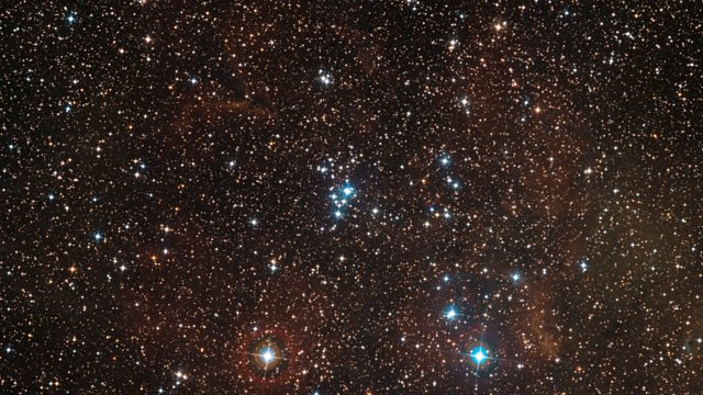 Aproximação ao enxame estelar NGC 2367