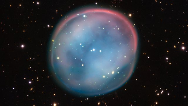 Panning across the planetary nebula ESO 378-1