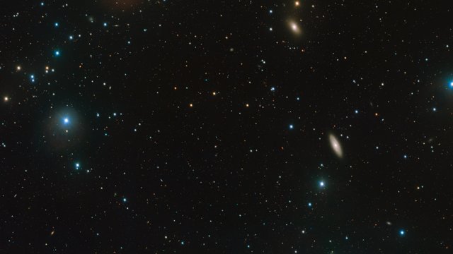 Imagem VST do Enxame de Galáxias da Fornalha