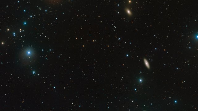 Imagen obtenida por el VST del cúmulo de galaxias Fornax 