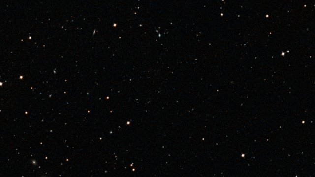 Zoom au cœur d’une image de MUSE du champ ultra-profond de Hubble