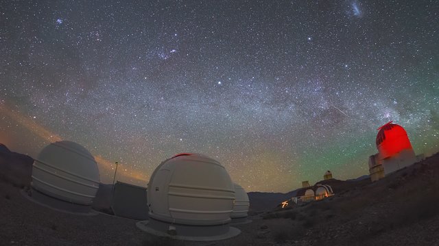 Time-lapse video sequence of the ExTrA planet-hunting facility at La Silla