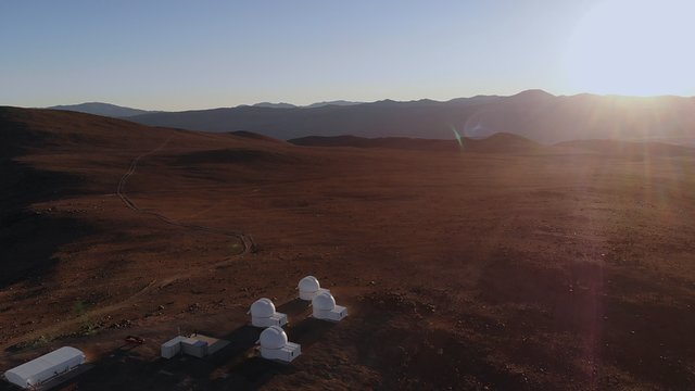 Pôr do Sol sobre o SPECULOOS