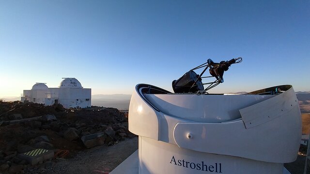 Ve su primera luz un telescopio de pruebas para cazar asteroides  (ESOcast 237 Light)