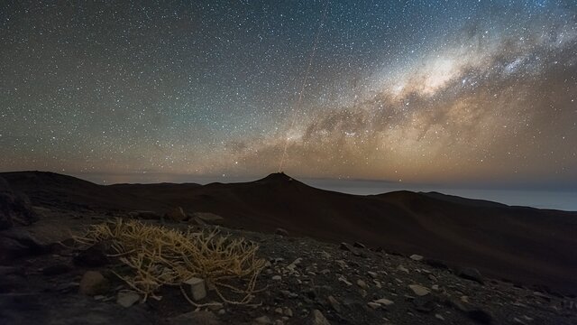 Det tungeste grundstof som endnu er fundet i atmosfæren ved en exoplanet (ESOcast 257 Light)