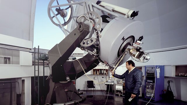 A 1-metre eye on the sky