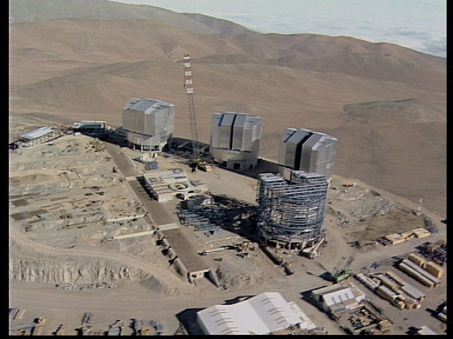 Paranal aerial view1997c