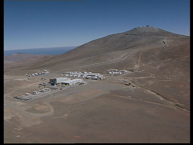 Paranal aerial view1998a