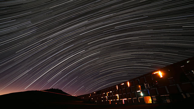 Sendero de estrellas sobre La Residencia