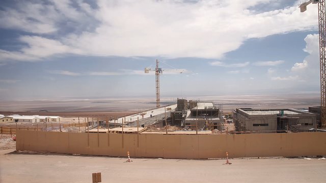 Vídeo time-lapse da construção da Residencia ALMA