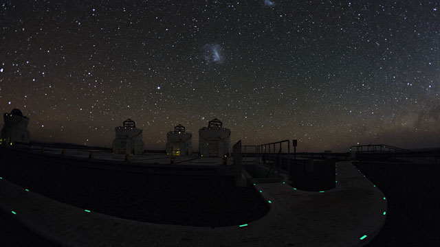 VLT Auxiliary Telescopes time-lapse