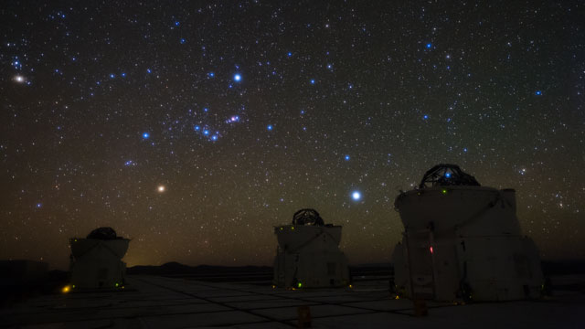 VLT Auxiliary Telescopes time-lapse